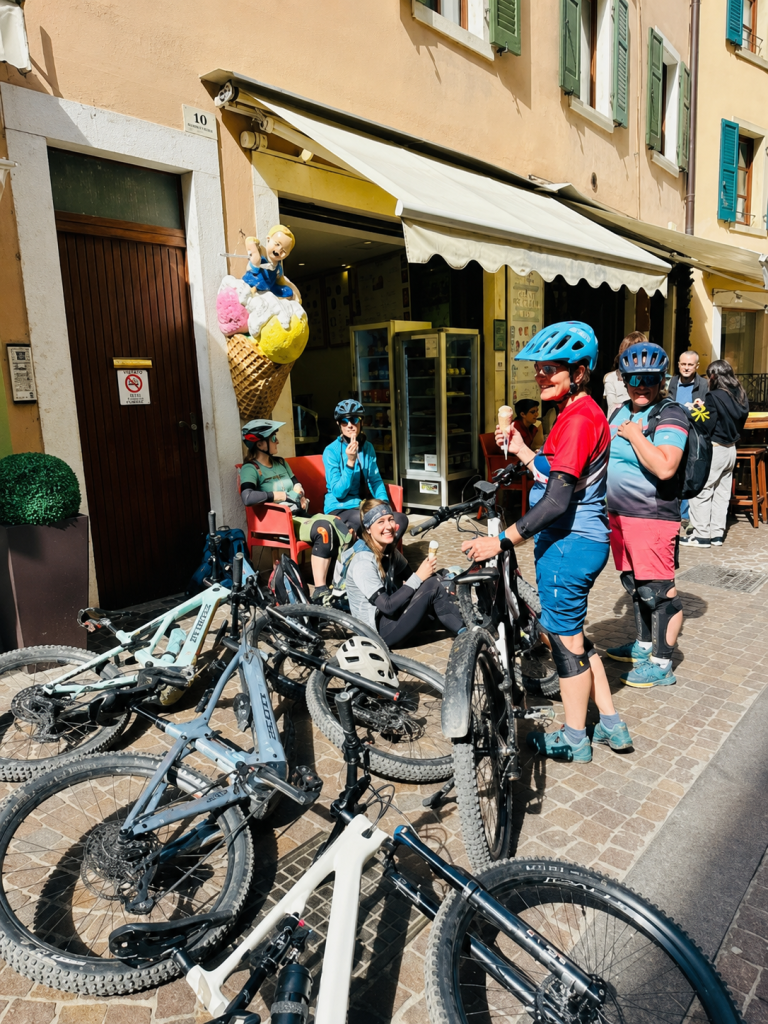 E-MTB Camp für Frauen am Gardasee – Trail-Flow, Community und Dolce Vita in Torbole