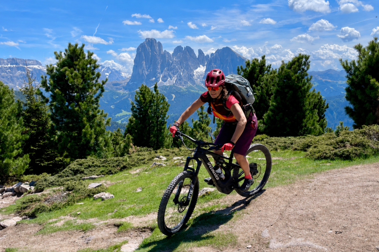 E-MTB Camp Grödnertal für Frauen – Dolomiten-Trails, Fahrtechnik und Sellaronda-Panorama